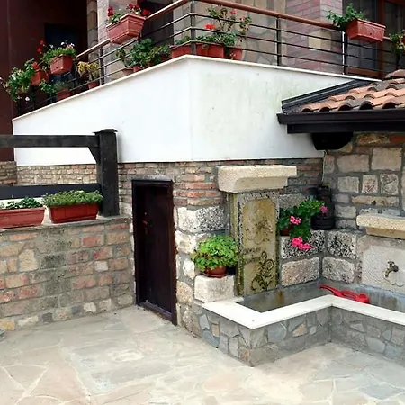 Nikolov Studio Lejlighed